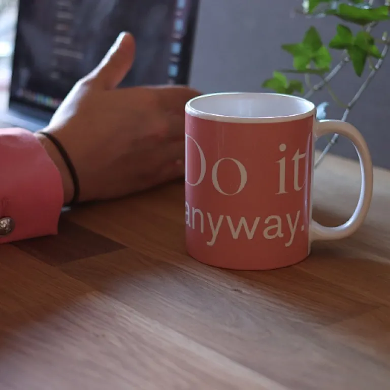 Réussir l’internationalisation média : stratégies et enjeux pour les entrepreneurs digitaux